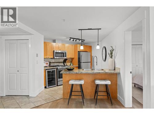 4205 Gellatly Road Unit# 305, West Kelowna, BC - Indoor Photo Showing Kitchen
