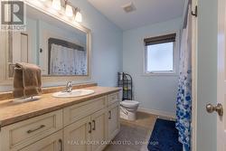Second floor 4pc bathroom - 