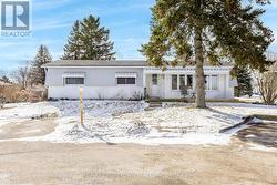 3 FAIRBIRCH COURT Innisfil, ON L9S 1R2