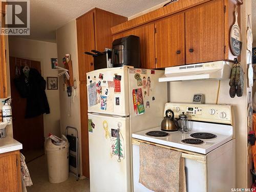 43 Bantry Street, Lanigan, SK - Indoor Photo Showing Kitchen