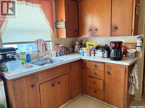43 Bantry Street, Lanigan, SK - Indoor Photo Showing Kitchen