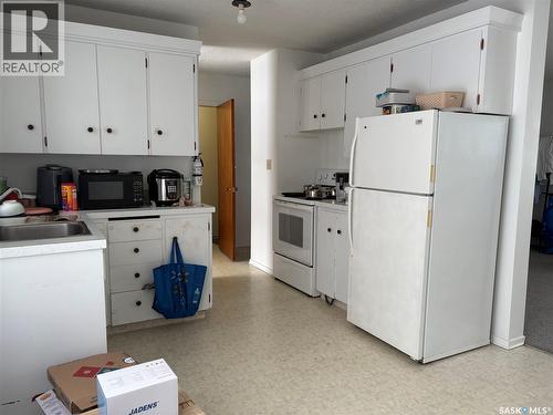 43 Bantry Street, Lanigan, SK - Indoor Photo Showing Kitchen
