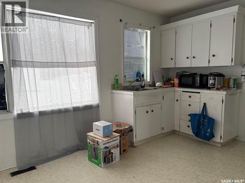 43 Bantry Street, Lanigan, SK - Indoor Photo Showing Kitchen