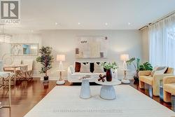 12 COMBERMERE DRIVE  Toronto, ON M3A 2W3