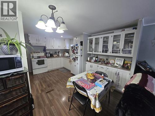 2183 Bartkow Road, Quesnel, BC - Indoor