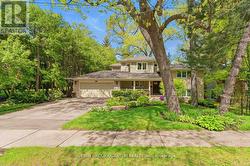 347 PINETREE WAY  Mississauga, ON L5G 2R4