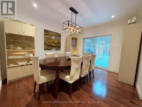 347 Pinetree Way, Mississauga, ON - Indoor Photo Showing Dining Room