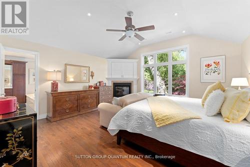 347 Pinetree Way, Mississauga, ON - Indoor Photo Showing Bedroom