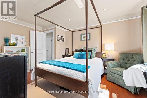 347 Pinetree Way, Mississauga, ON - Indoor Photo Showing Bedroom