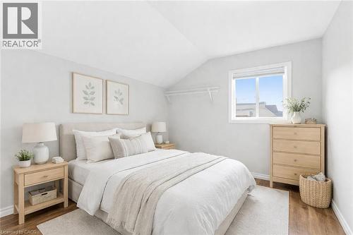 2 WINDSOR Street Unit# 2 , Hamilton, Ontario L8R 2G8 4
