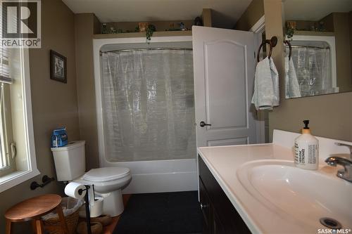 621 Pine Drive, Tobin Lake, SK - Indoor Photo Showing Bathroom