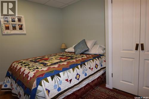 621 Pine Drive, Tobin Lake, SK - Indoor Photo Showing Bedroom