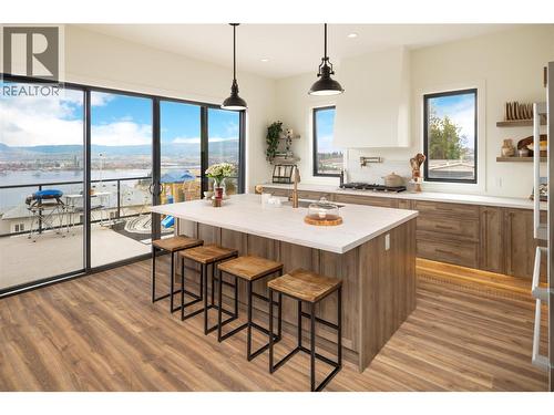 1435 Bear Creek Road, West Kelowna, BC - Indoor