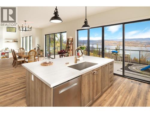 1435 Bear Creek Road, West Kelowna, BC - Indoor