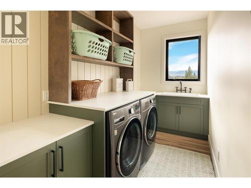 1435 Bear Creek Road, West Kelowna, BC - Indoor Photo Showing Laundry Room
