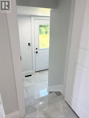 31 Eagle, Leamington, ON - Indoor Photo Showing Other Room