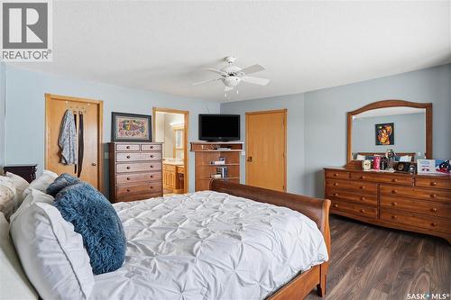 3148 Wimbledon Bay, Regina, SK - Indoor Photo Showing Bedroom