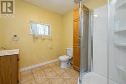 3 pc bath In law/bachelor suite - 