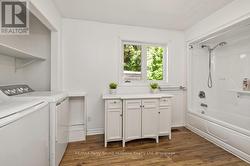 Main 5 pc bath, combined w laundry - 
