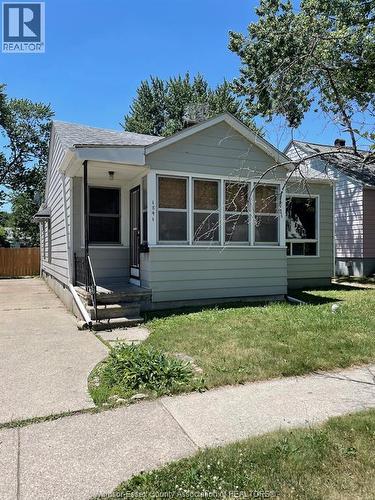 1841 AUBIN  Windsor, ON N8W 4L1