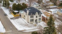 52 CHILD DRIVE  Aurora, ON L4G 1Y5