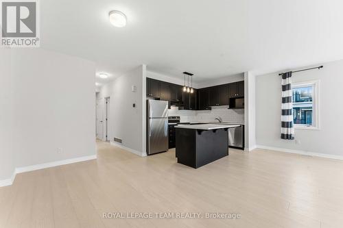 109 Pilot Private, Ottawa, ON - Indoor Photo Showing Kitchen