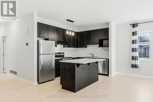 109 Pilot Private, Ottawa, ON - Indoor Photo Showing Kitchen