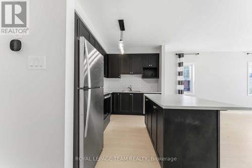 109 Pilot Private, Ottawa, ON - Indoor Photo Showing Kitchen