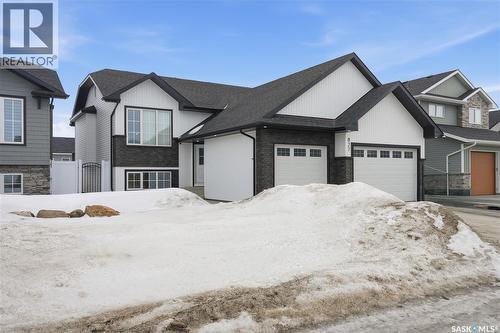 827 Woods CRESCENT  Warman, SK S0K 4S4