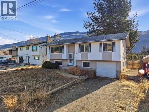 2563 Sandalwood Drive  Kamloops, BC V2B 6V3