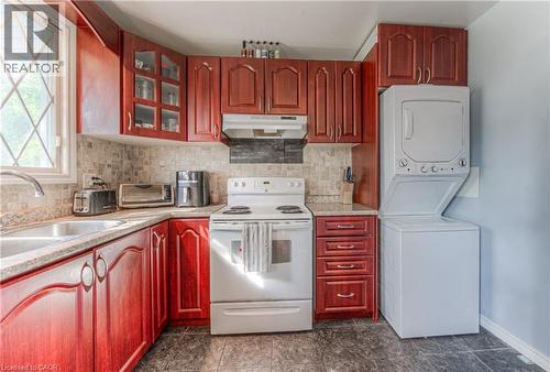 Unit 1: Kitchen with Washer & Dryer - 553 Teakwood Drive, Waterloo, ON - Indoor Photo Showing Kitchen