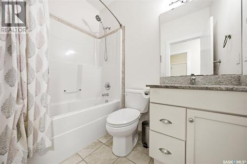 526 Patrick Avenue, Saskatoon, SK - Indoor Photo Showing Bathroom