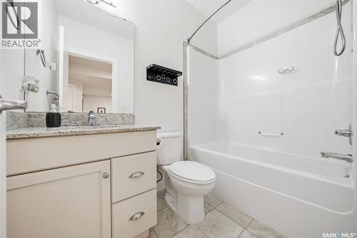 526 Patrick Avenue, Saskatoon, SK - Indoor Photo Showing Bathroom