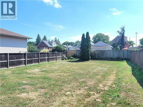 Extra deep lot for a larger backyard. - 6554 Harper Drive, Niagara Falls, ON 