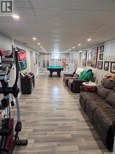 218 2Nd Street E, Carlyle, SK - Indoor