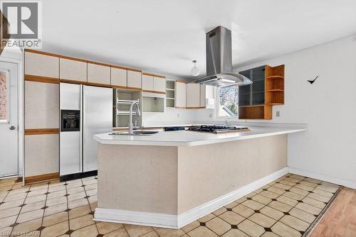 727 Brant Street, Burlington, ON - Indoor Photo Showing Kitchen