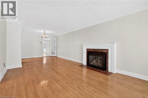 727 Brant Street, Burlington, ON - Indoor Photo Showing Living Room With Fireplace