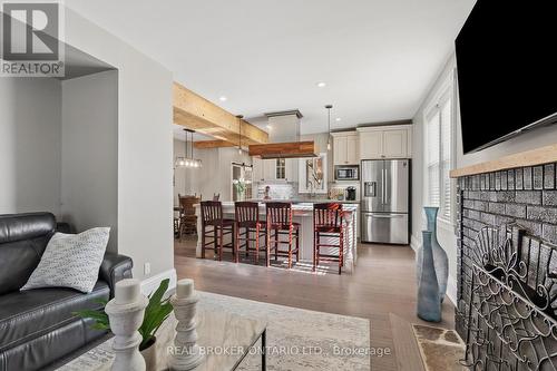 855 Hamilton Street, Cambridge, ON - Indoor