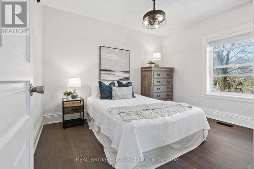 855 Hamilton Street, Cambridge, ON - Indoor Photo Showing Bedroom