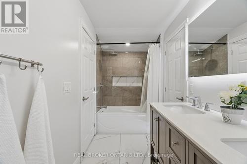 855 Hamilton Street, Cambridge, ON - Indoor Photo Showing Bathroom