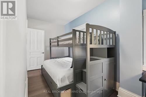 855 Hamilton Street, Cambridge, ON - Indoor Photo Showing Bedroom