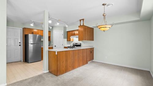 3831 Gellatly Road, West Kelowna, BC - Indoor Photo Showing Kitchen