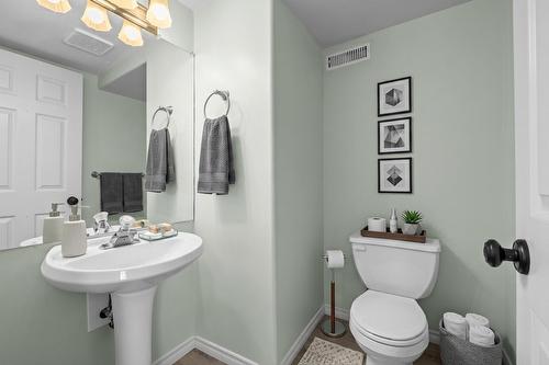3831 Gellatly Road, West Kelowna, BC - Indoor Photo Showing Bathroom