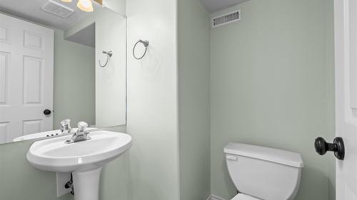3831 Gellatly Road, West Kelowna, BC - Indoor Photo Showing Bathroom