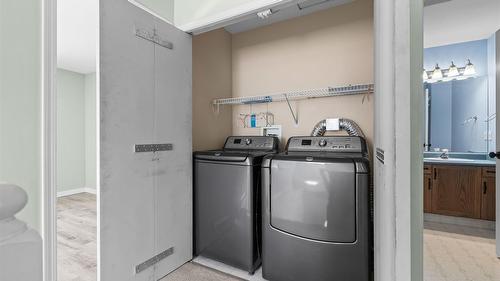 3831 Gellatly Road, West Kelowna, BC - Indoor Photo Showing Laundry Room