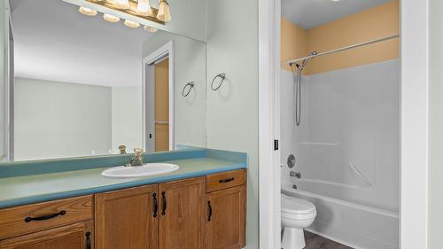 3831 Gellatly Road, West Kelowna, BC - Indoor Photo Showing Bathroom