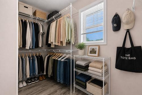 3831 Gellatly Road, West Kelowna, BC - Indoor With Storage