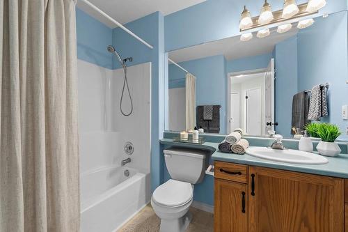 3831 Gellatly Road, West Kelowna, BC - Indoor Photo Showing Bathroom