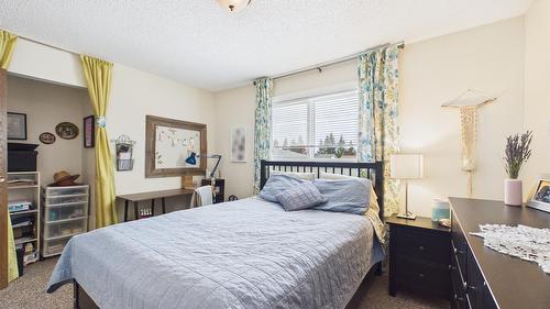 410 Alpine Crescent, Kimberley, BC - Indoor Photo Showing Bedroom