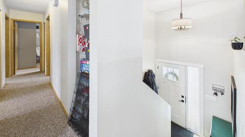 410 Alpine Crescent, Kimberley, BC - Indoor Photo Showing Other Room